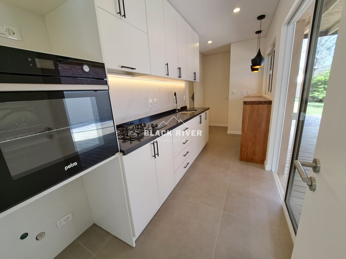 Casa ID.66431 - Casa Moderna en venta barrio Golf  Punta del Este