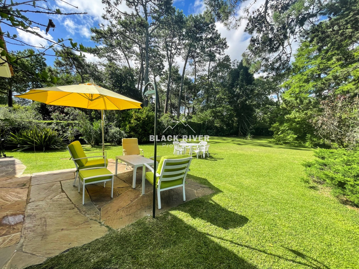 Casa ID.65089 - Casa en Venta barrio  Cantegril Punta del Este