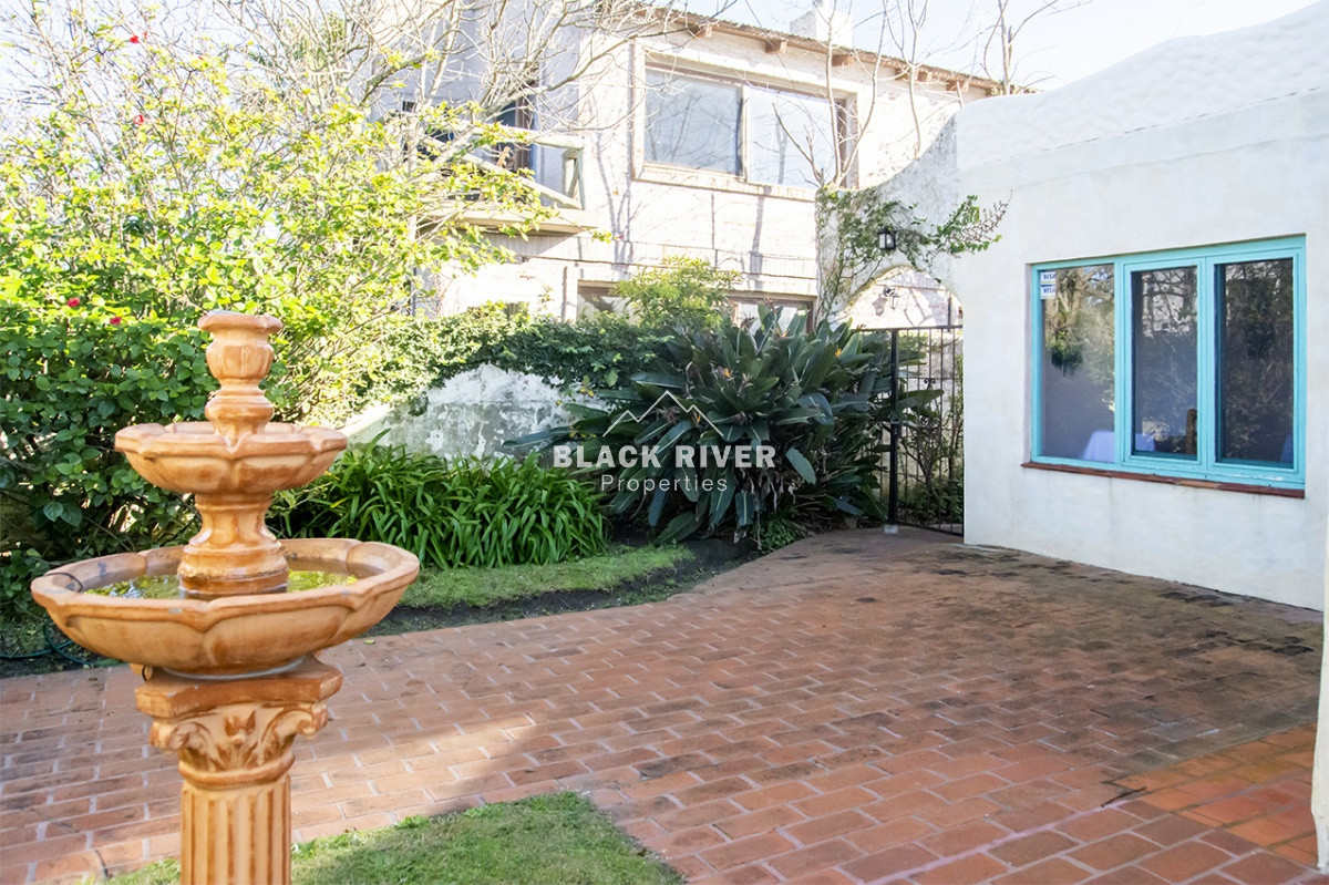 Casa ID.64305 - Gran casa con potencial en venta centro de la barra a metros de la Ruta 