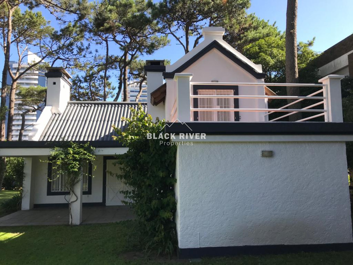 Casa ID.60790 - VENTA DE CASA DE 3 DORMITORIOS Y 2 BAÑOS, PLAYA BRAVA PUNTA DEL ESTE 