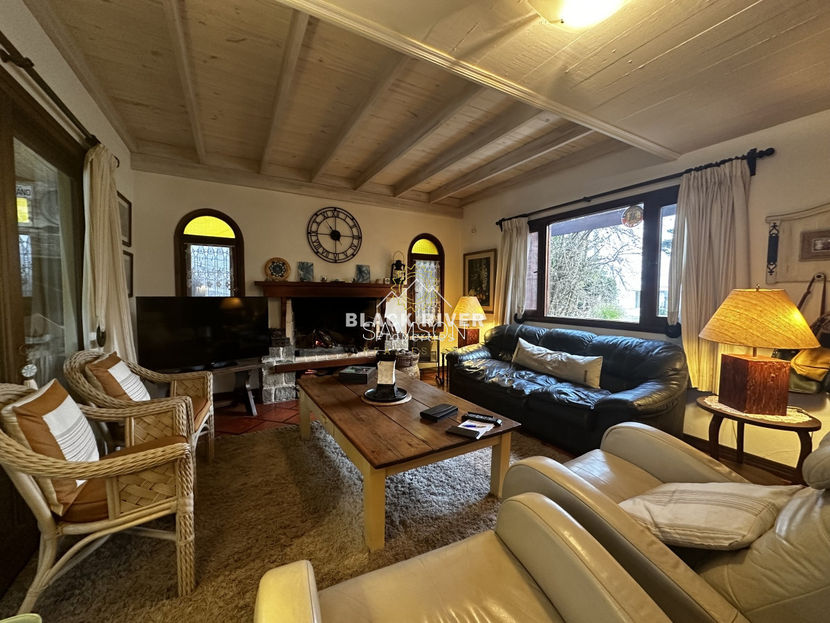Casa ID.66938 - Casa en venta próxima al mar Montoya La barra Punta del Este 