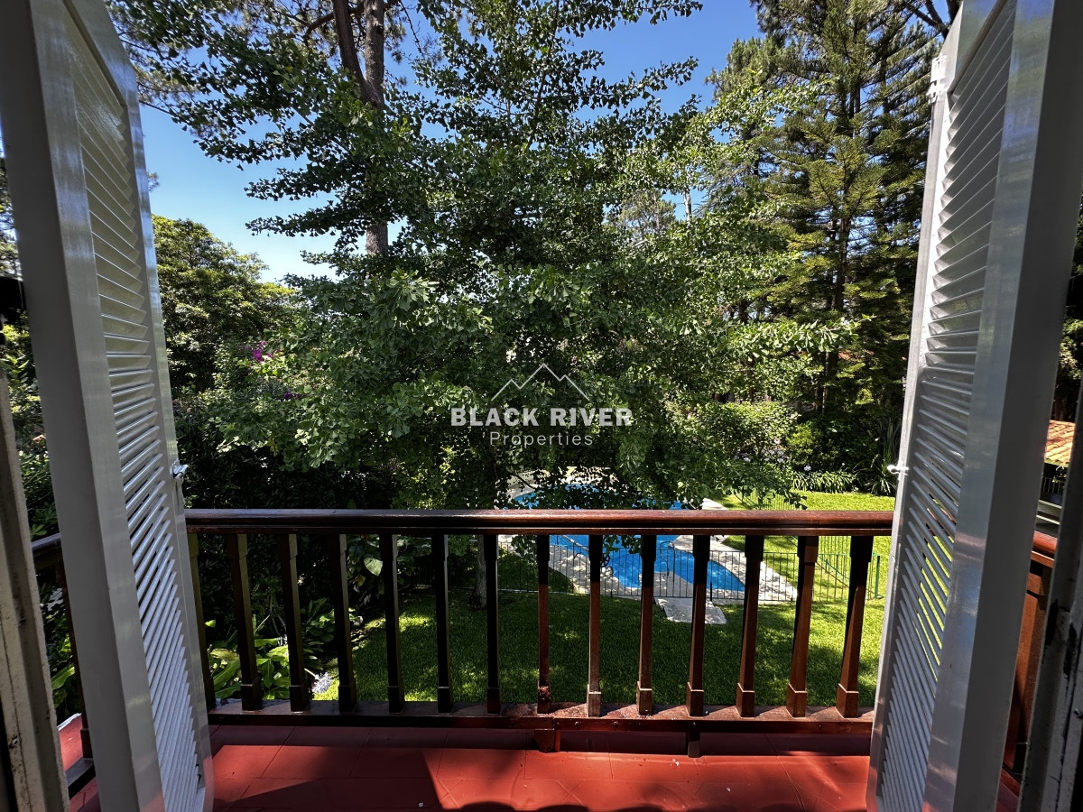 Casa ID.60093 - CASA EN VENTA CON PISCINA 