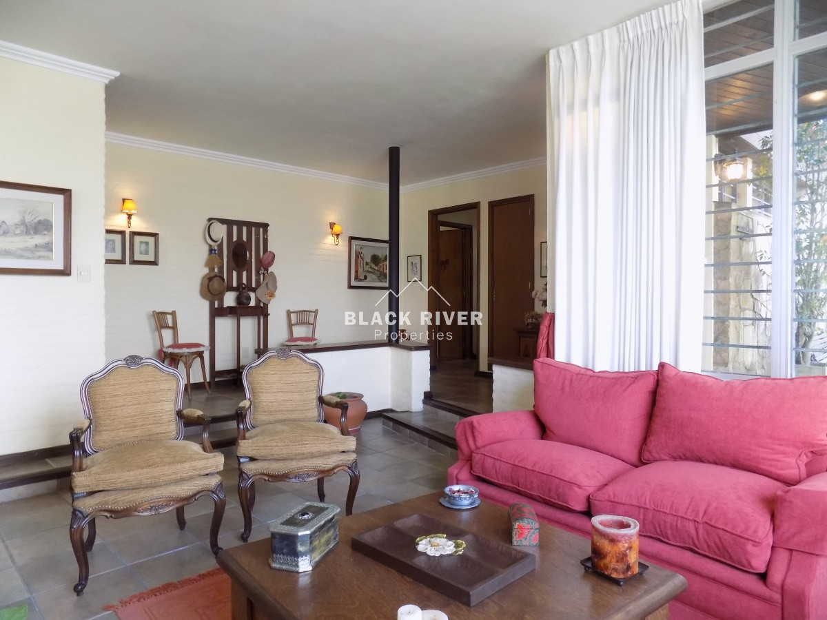 Casa ID.60524 - CASA EN PRIMERA LINEA DE PLAYA MANSA, 3 DORMITORIOS FRENTE AL MAR. PUNTA DEL ESTE