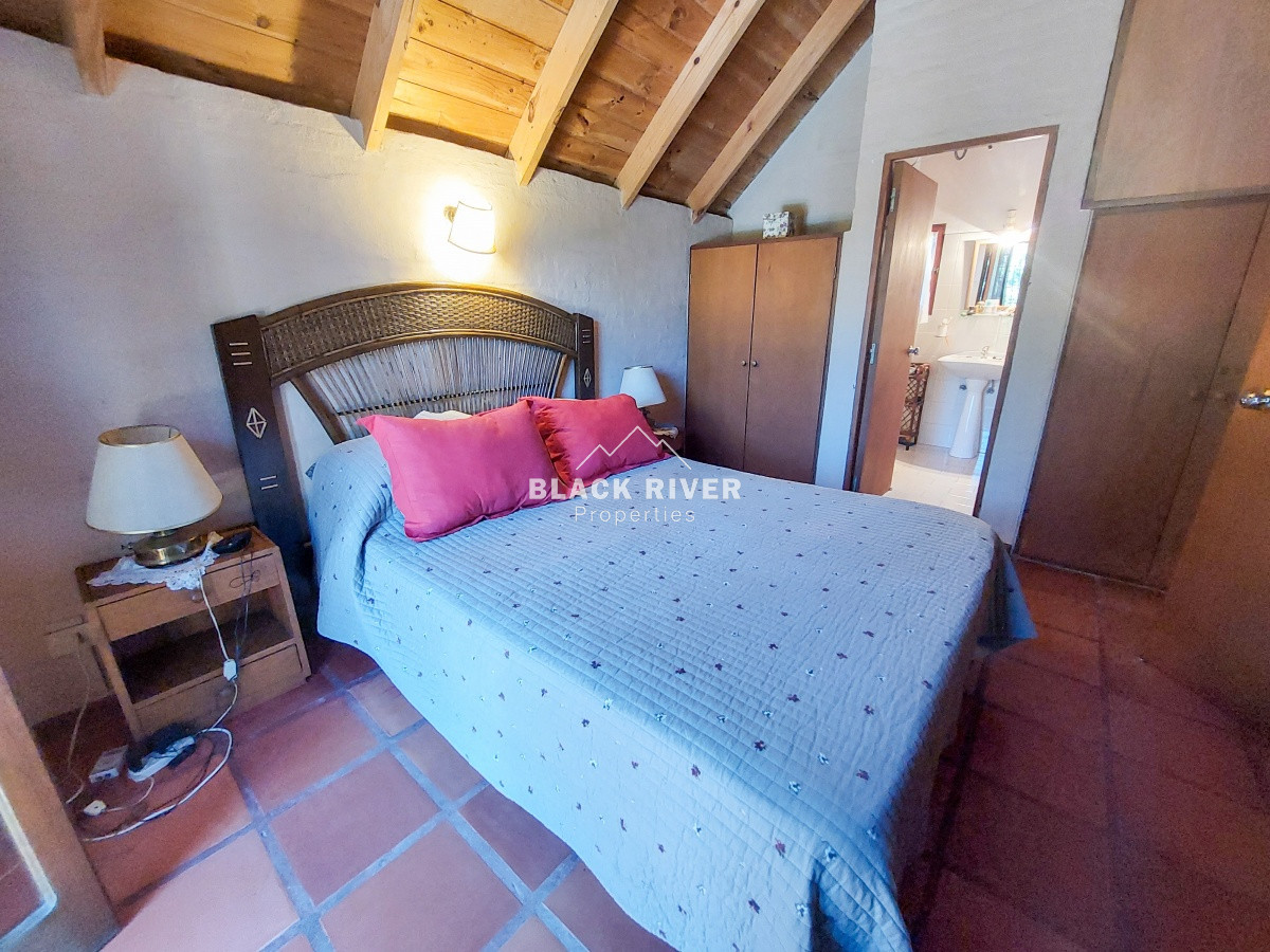 Casa ID.64670 - Venta Casa 2 Dormitorios Playa Mansa Punta del Este 
