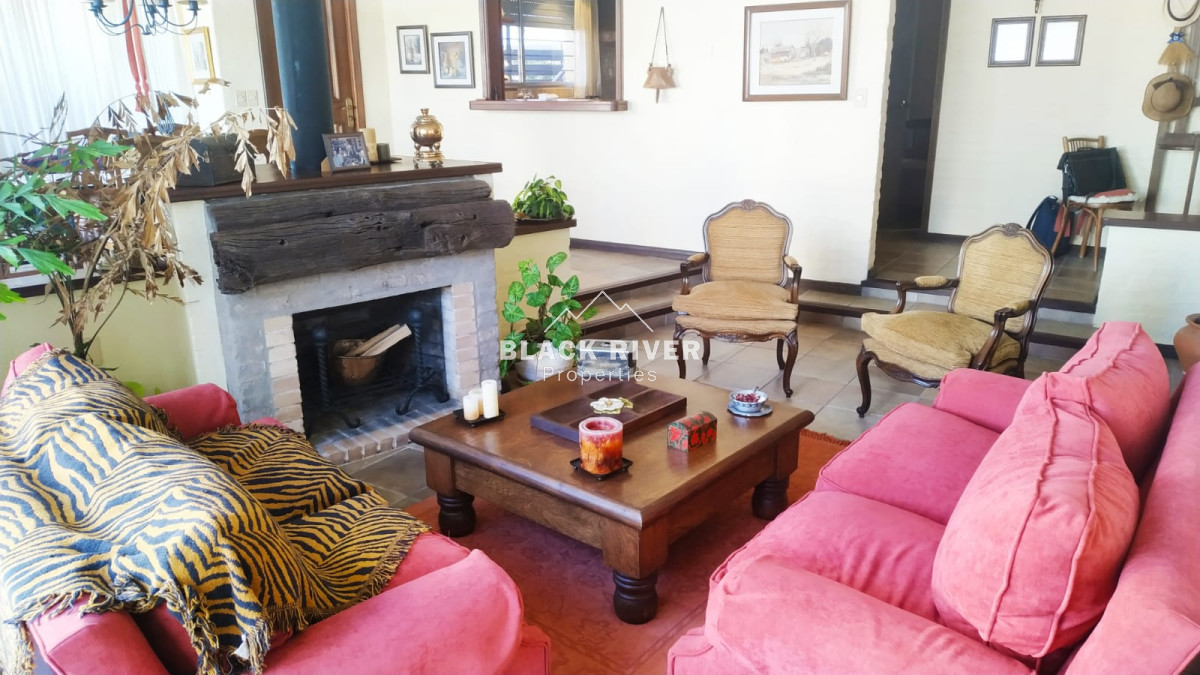 Casa ID.60524 - CASA EN PRIMERA LINEA DE PLAYA MANSA, 3 DORMITORIOS FRENTE AL MAR. PUNTA DEL ESTE