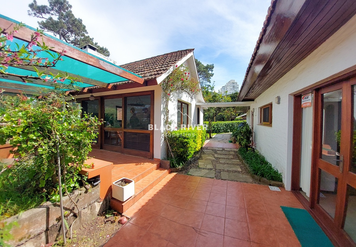 Casa ID.20 - Casa con piscina  en venta San rafael Punta del Este