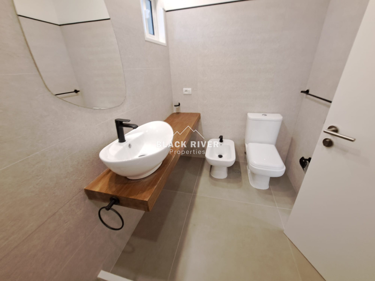 Casa ID.66431 - Casa Moderna en venta barrio Golf  Punta del Este