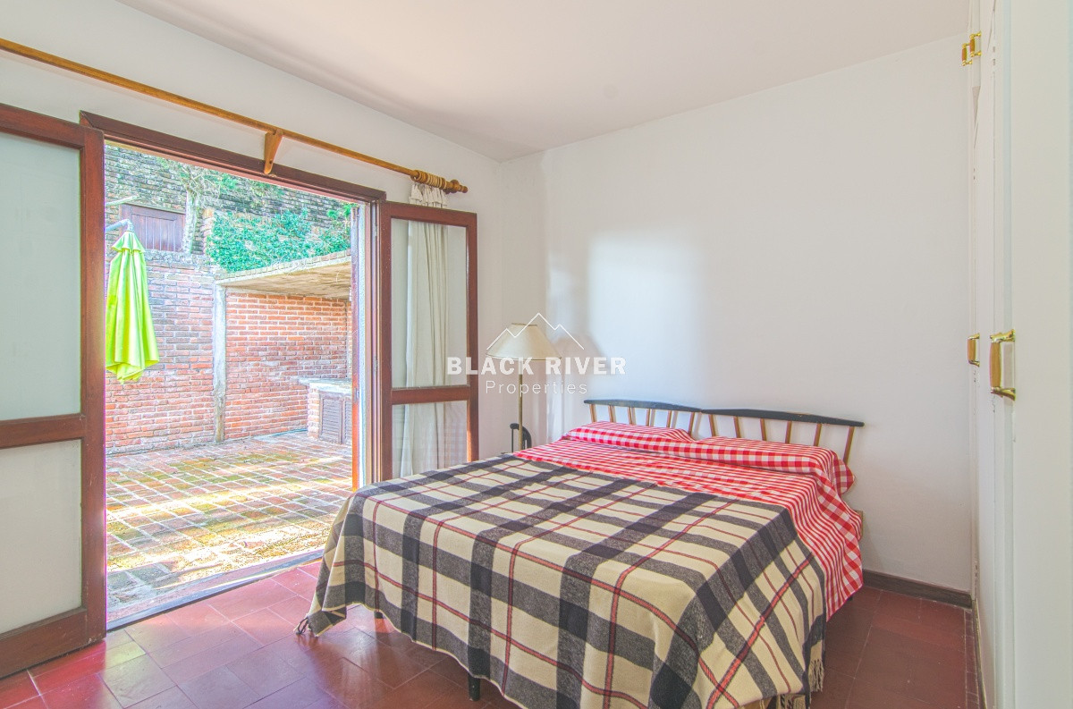Casa ID.63908 - Oportunidad casa con vista al mar en venta playa mansa Punta del Este