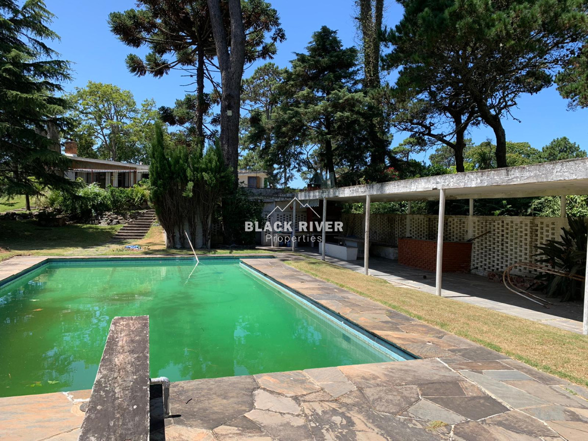 Casa ID.66373 - CASA CON PISCINA EN OPORTUNIDAD EN VENTA CANTEGRIL PUNTA DEL ESTE