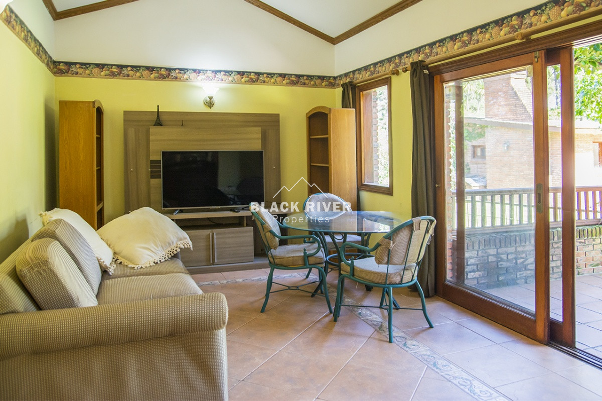 Casa ID.64482 - Casa en Venta 6 dormitorios en Cantegril 