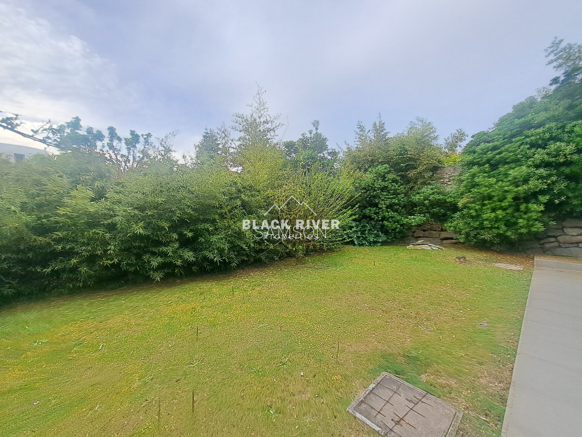 Casa ID.66989 - Casa Moderna en venta a pasos del mar en Playa Solanas Punta ballena uruguay
