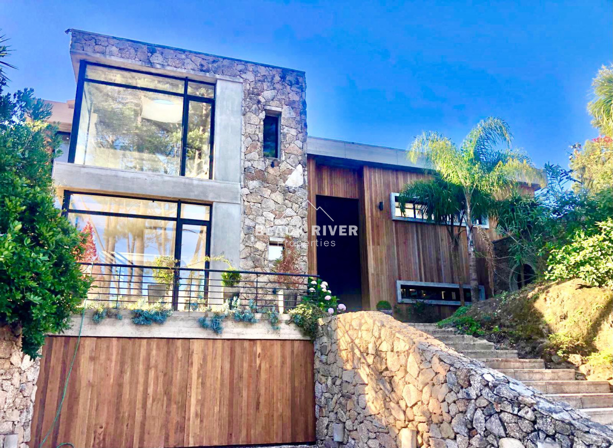 Casa ID.63719 - Venta Moderna Casa en Barrio Privado La Arbolada, Punta del Este