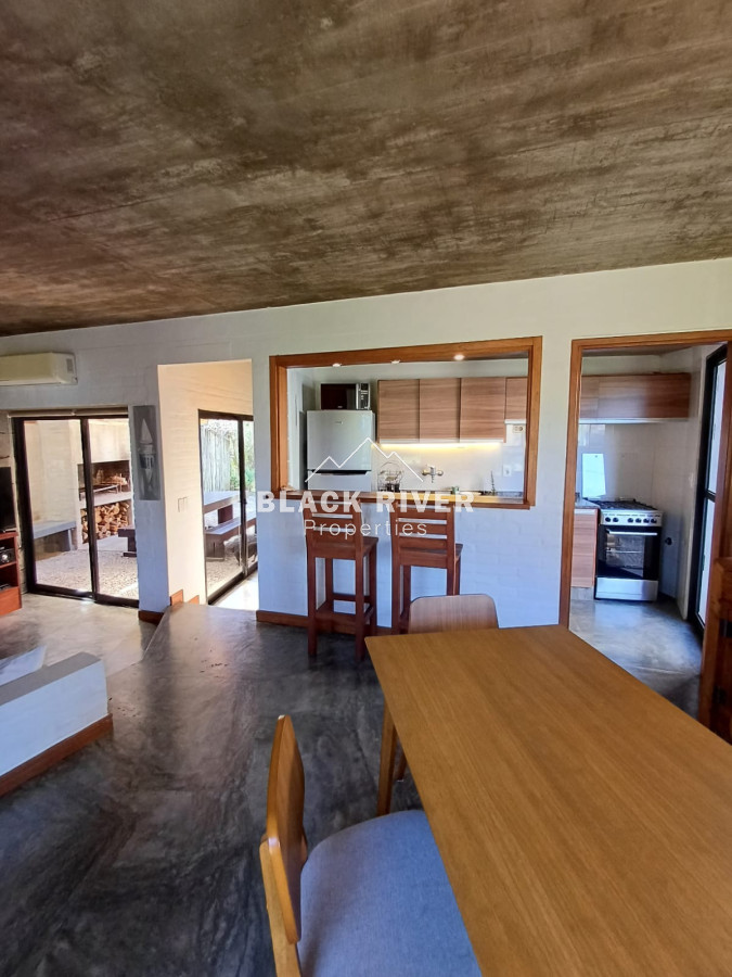 Casa ID.61335 - Casa en Venta  4 dormitorios en Montolla, La Barra