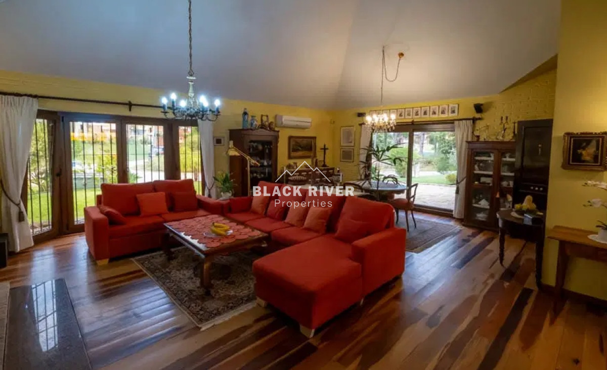 Casa ID.66768 - Casa en Venta  Jardines de cordoba Punta del Este