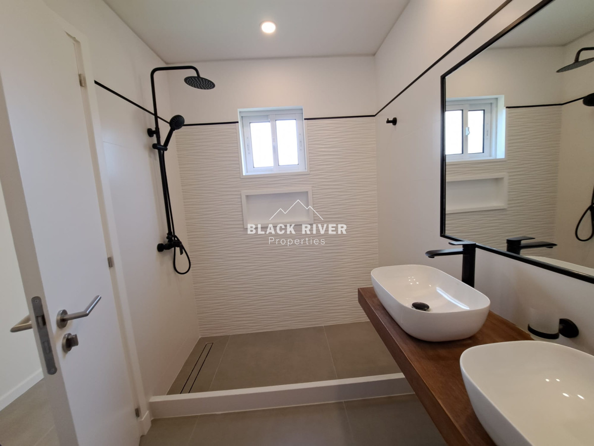 Casa ID.66431 - Casa Moderna en venta barrio Golf  Punta del Este