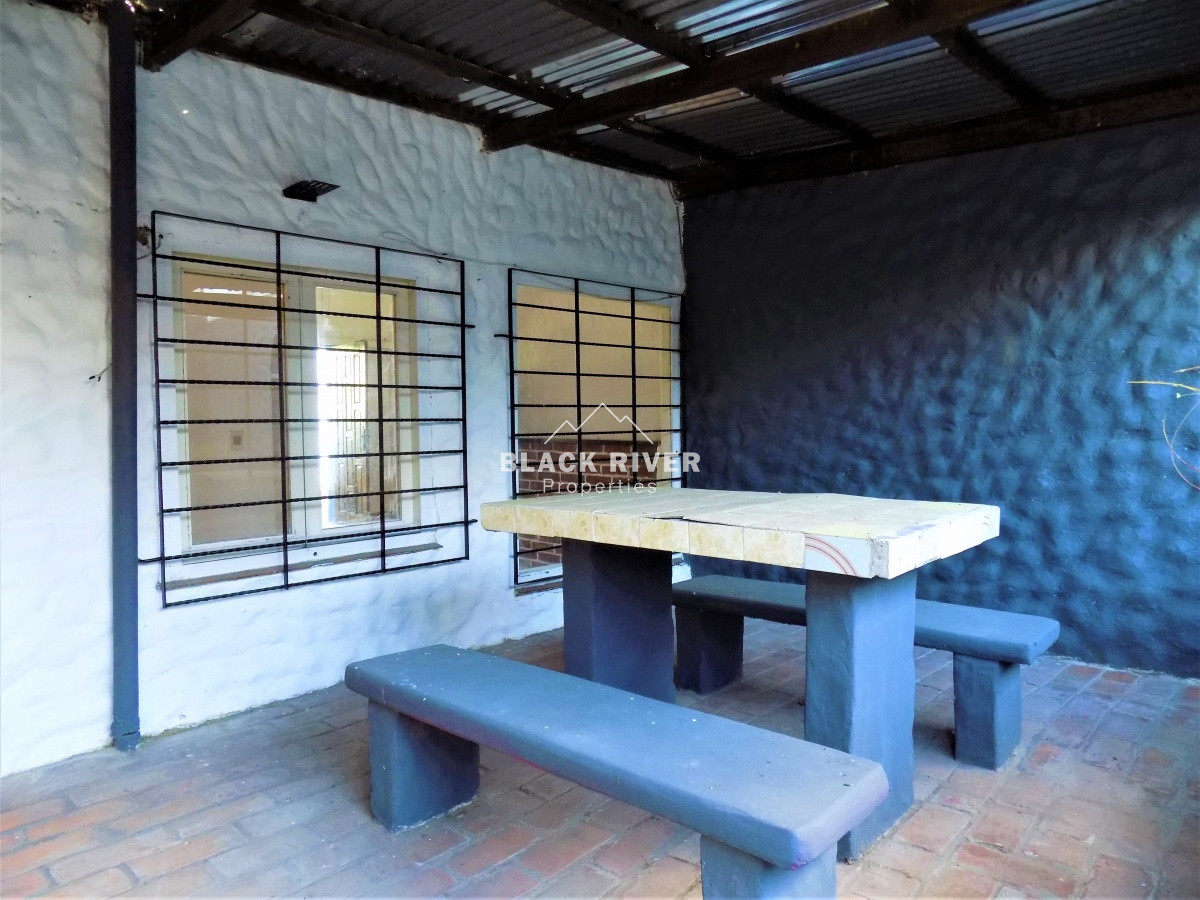 Casa ID.37 - Casa dos dormitorios en centro de Maldonado en venta
