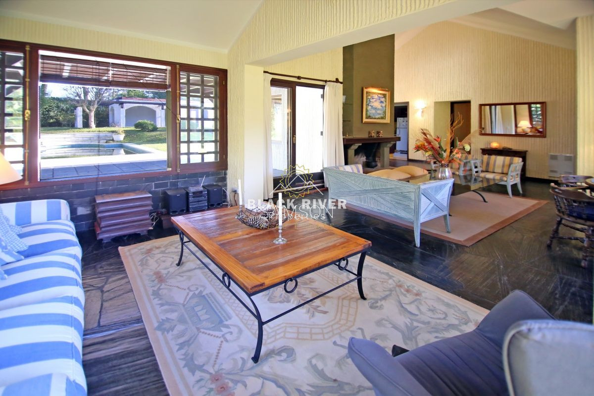Casa ID.65721 - Venta casa de 3 dormitorios con piscina Punta del Este