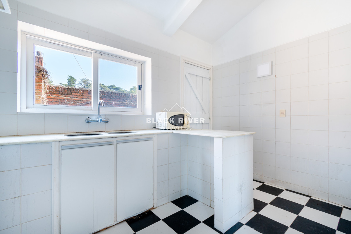 Casa ID.58884 - Casa en venta de 5 dormitorios a metros del Mar, San Rafael, Punta del Este.