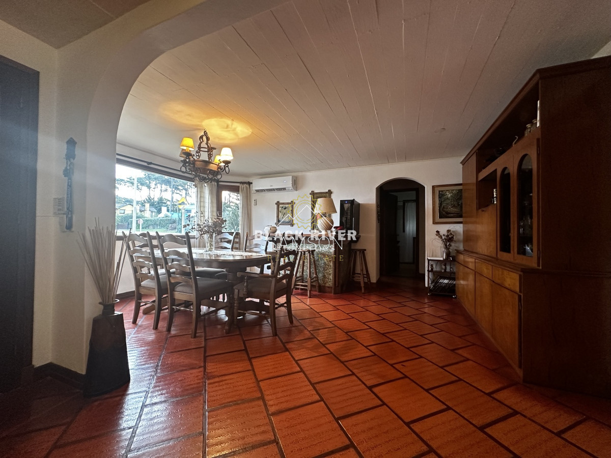 Casa ID.66938 - Casa en venta próxima al mar Montoya La barra Punta del Este 