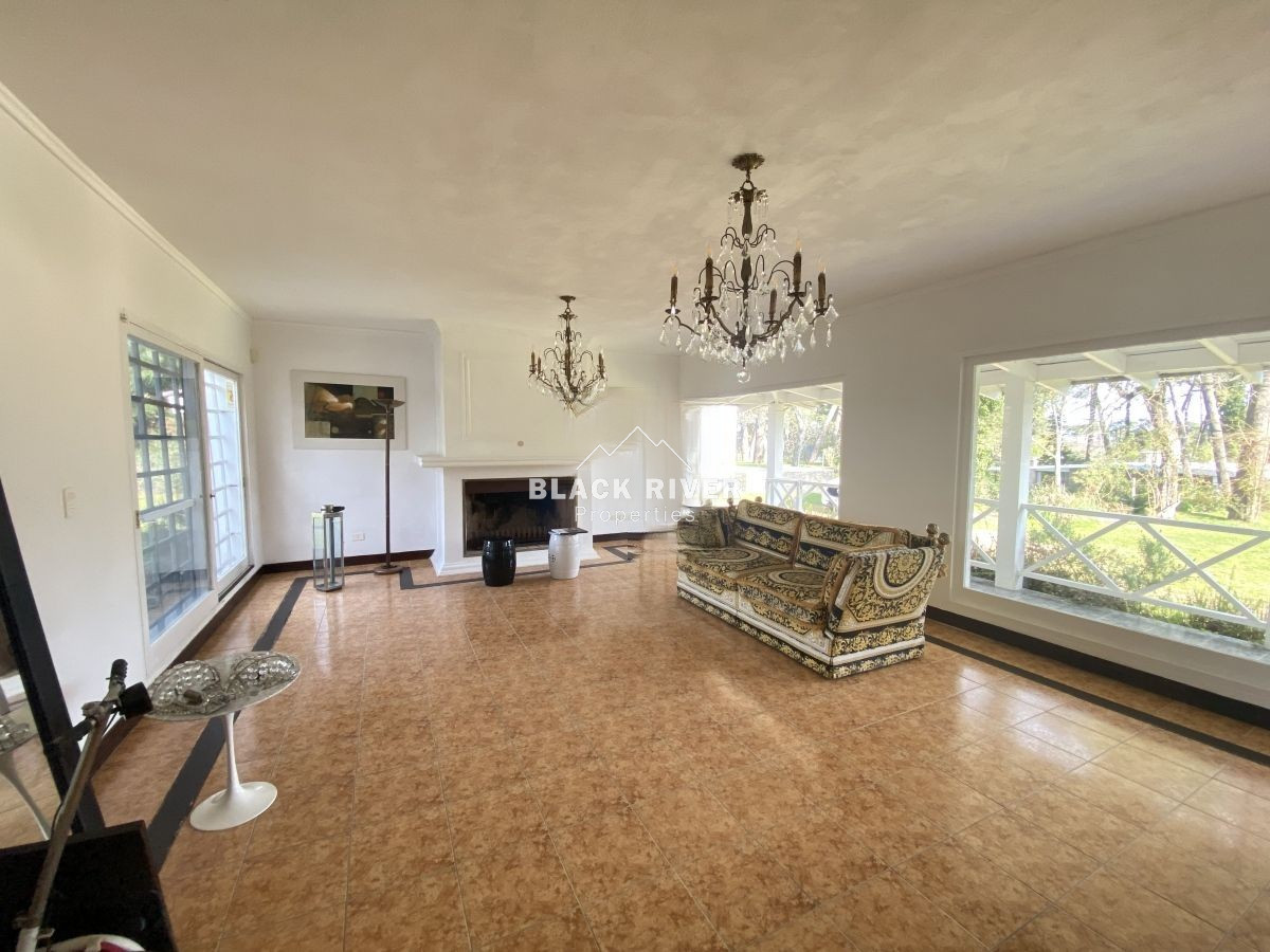 Casa ID.59575 - Casa en venta de 4 dormitorios  san rafael Punta del Este