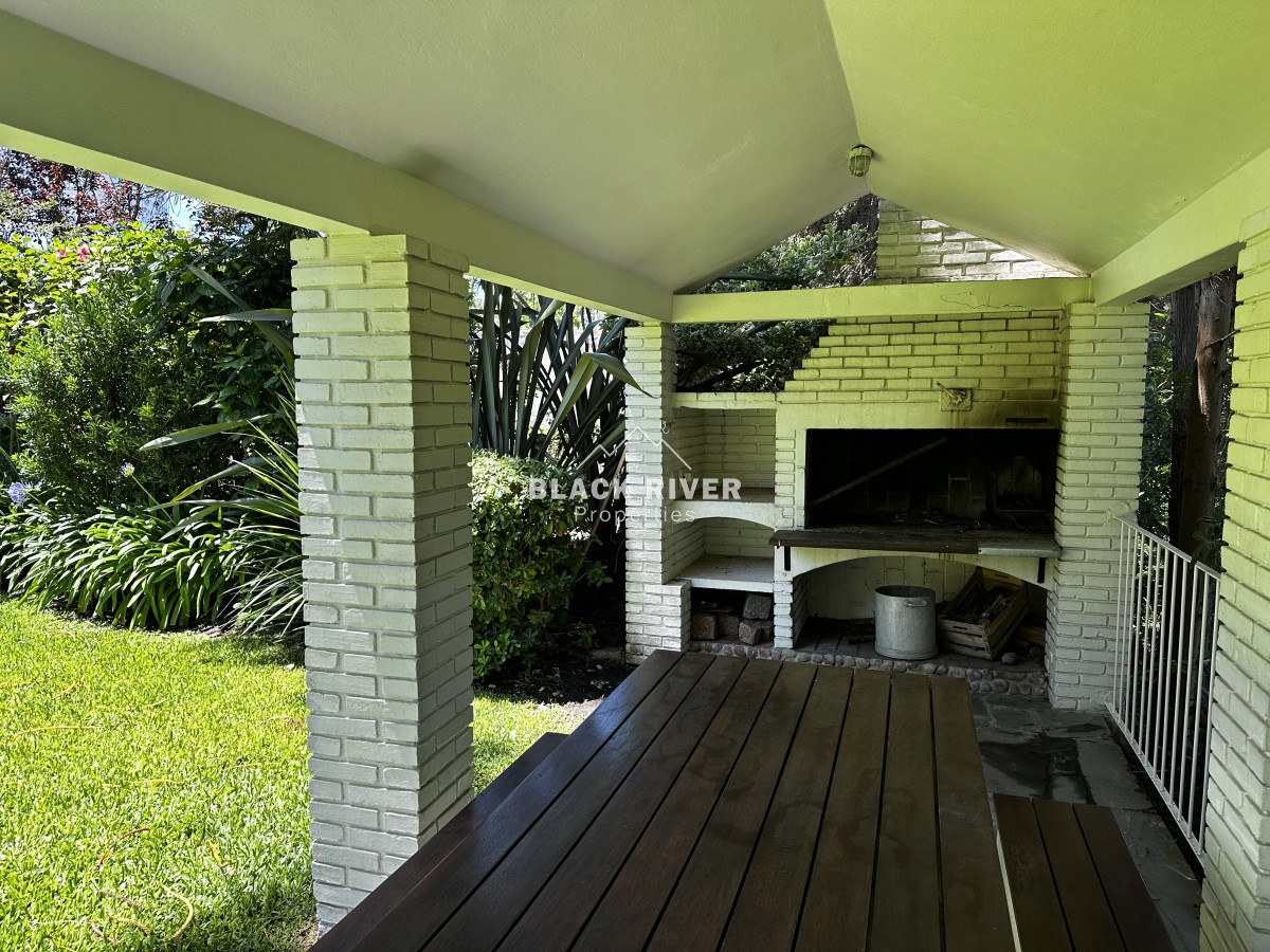 Casa ID.60093 - CASA EN VENTA CON PISCINA 