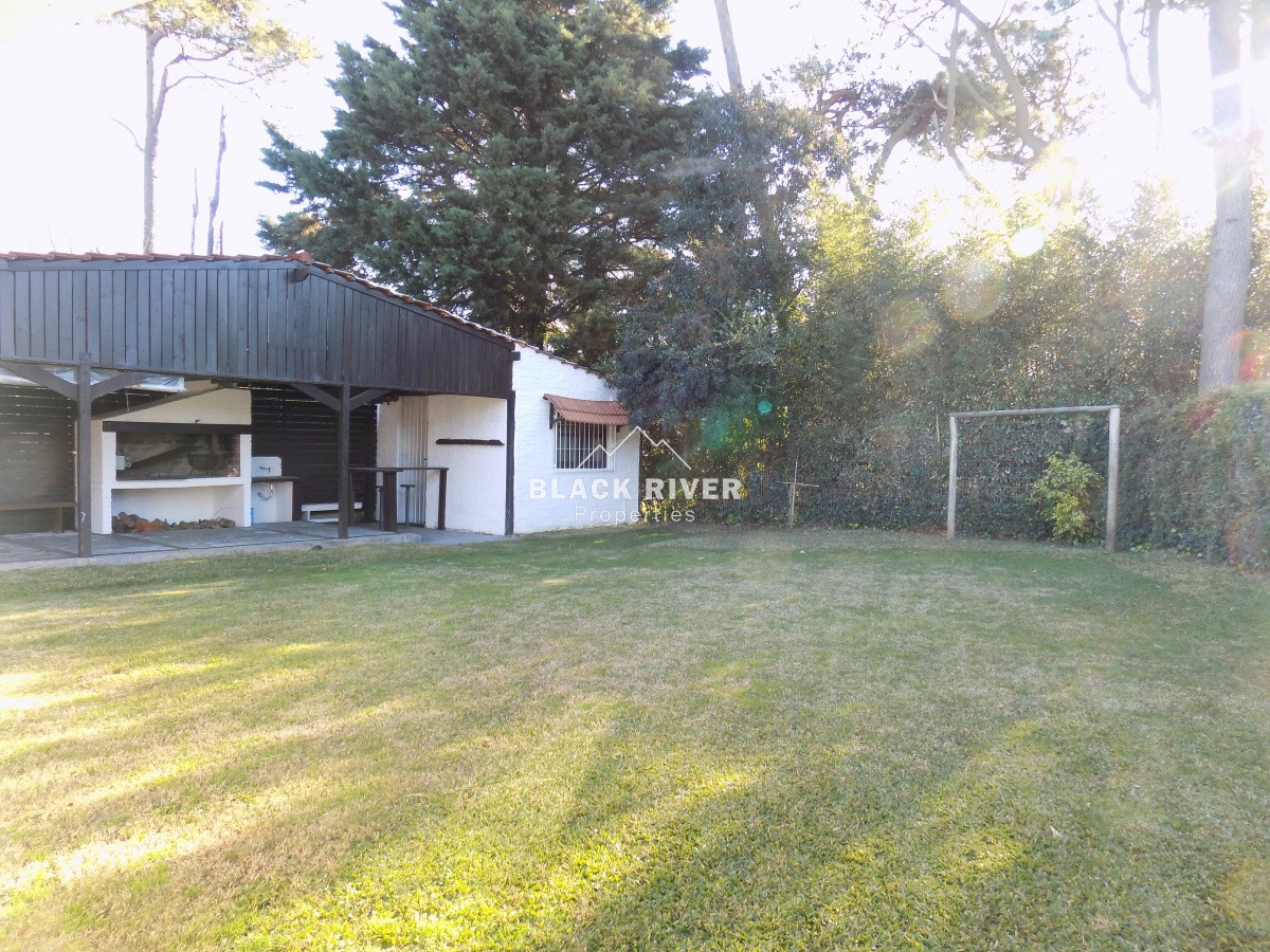 Casa ID.59011 - Casa en alquiler anual, Punta del Este, Jardines de córdoba 