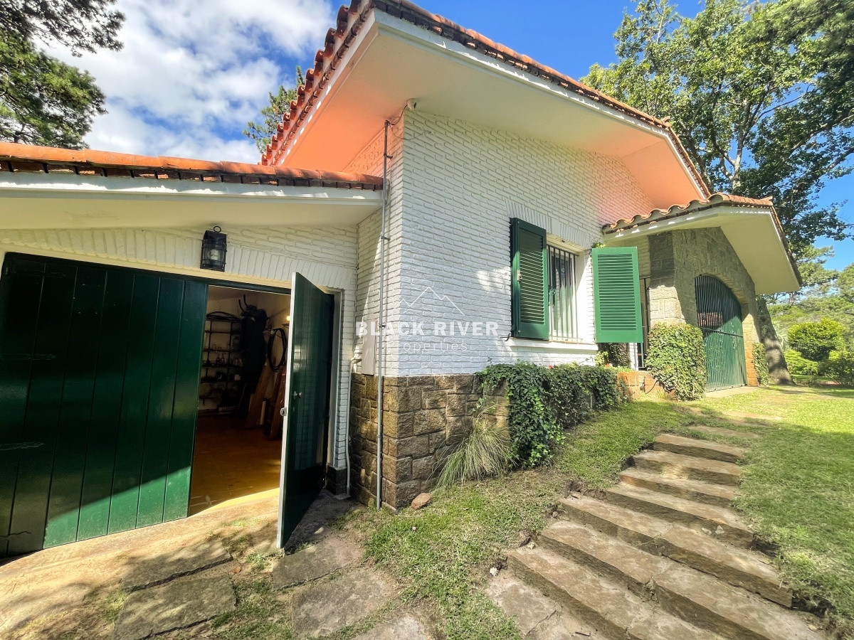 Casa ID.65089 - Casa en Venta barrio  Cantegril Punta del Este
