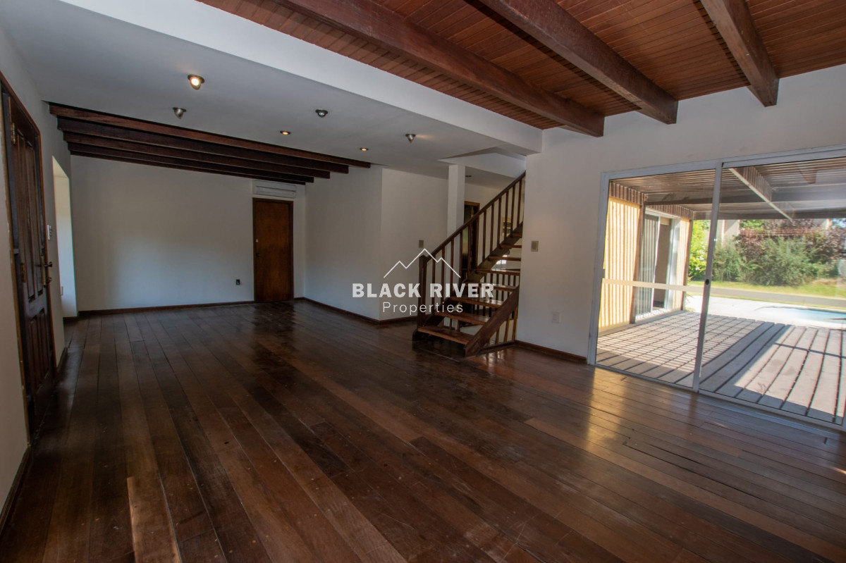 Casa ID.65964 - Venta casa 3 dormitorios con piscina en barrio privado Quintas del bosque 