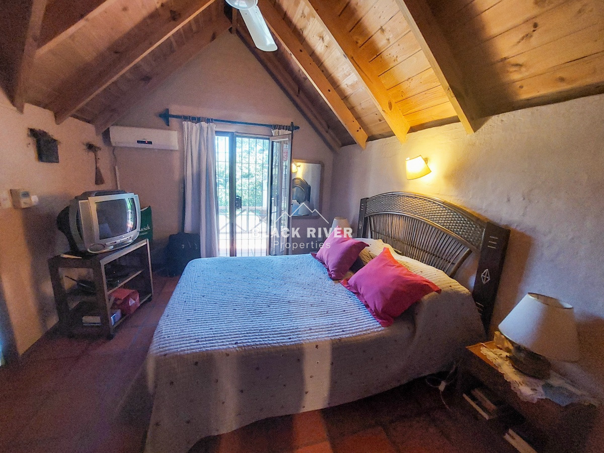 Casa ID.64670 - Venta Casa 2 Dormitorios Playa Mansa Punta del Este 