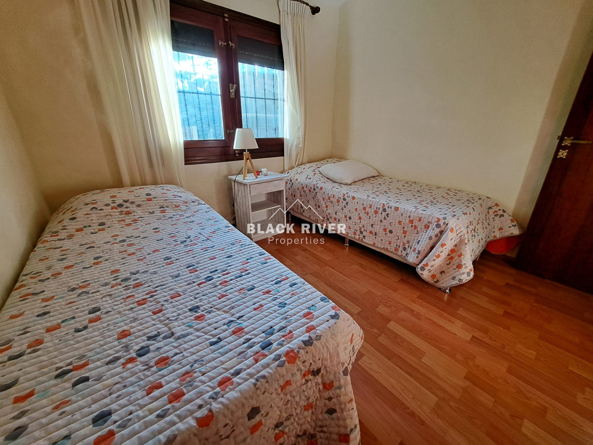 Casa ID.66386 - Casa en venta de 4 Dormitorios y 3 Baños en San Rafael