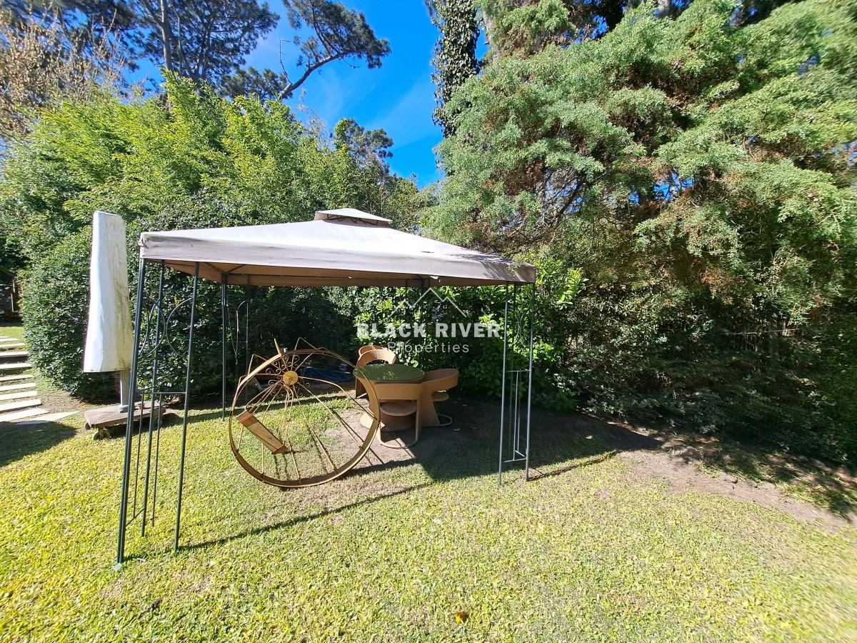 Casa ID.66981 -  Casa con piscina  en venta San Rafael Punta del Este 