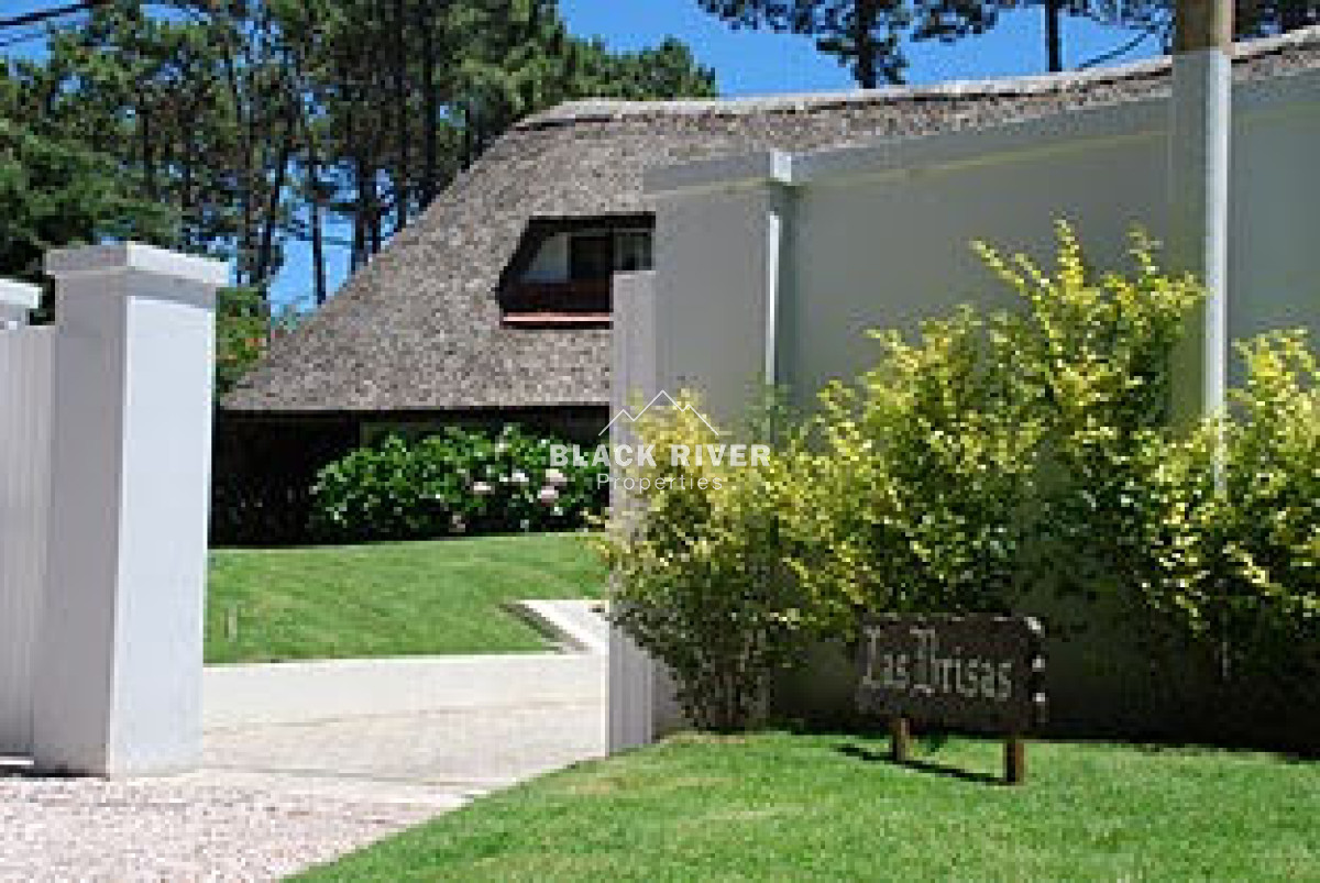 Casa ID.60837 - Casa en venta 3 dormitorios y dependencia en Lugano