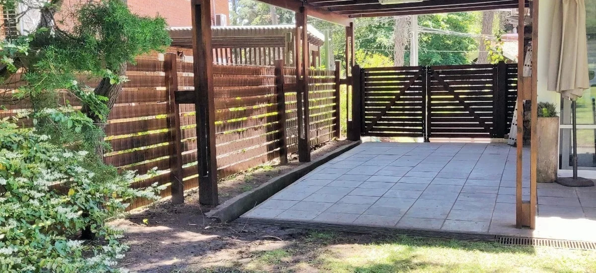 Casa ID.66817 - Casa en venta 3 dormitorios con piscina.
