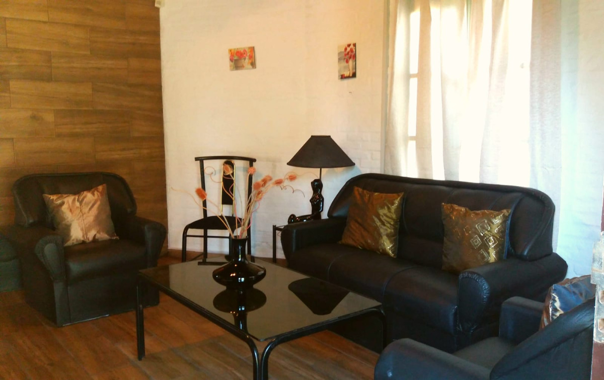 Casa ID.64545 - Venta casa 3 dormitorios y 2 baños a 100 mts del mar