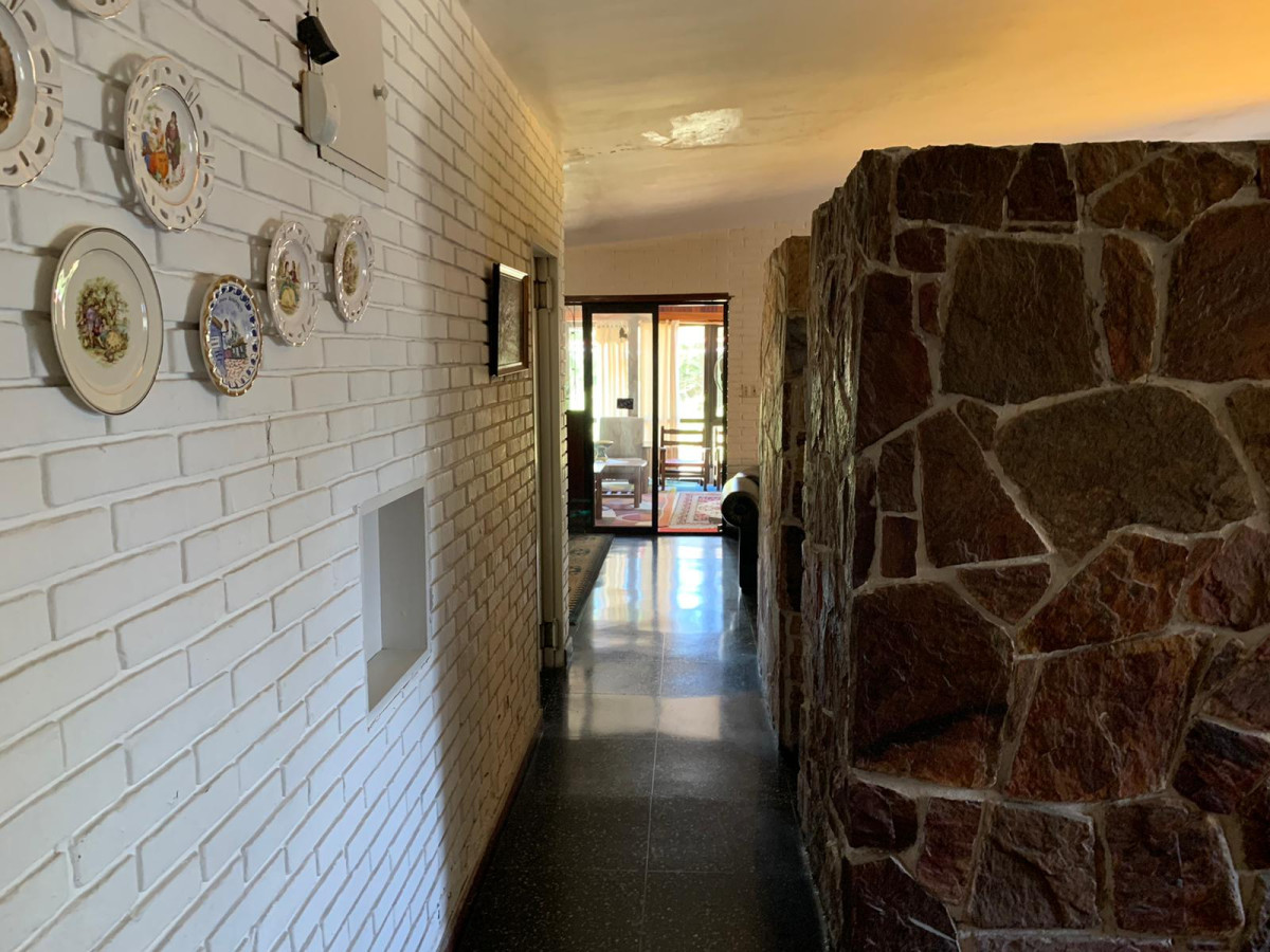 Casa ID.66373 - CASA CON PISCINA EN OPORTUNIDAD EN VENTA CANTEGRIL PUNTA DEL ESTE
