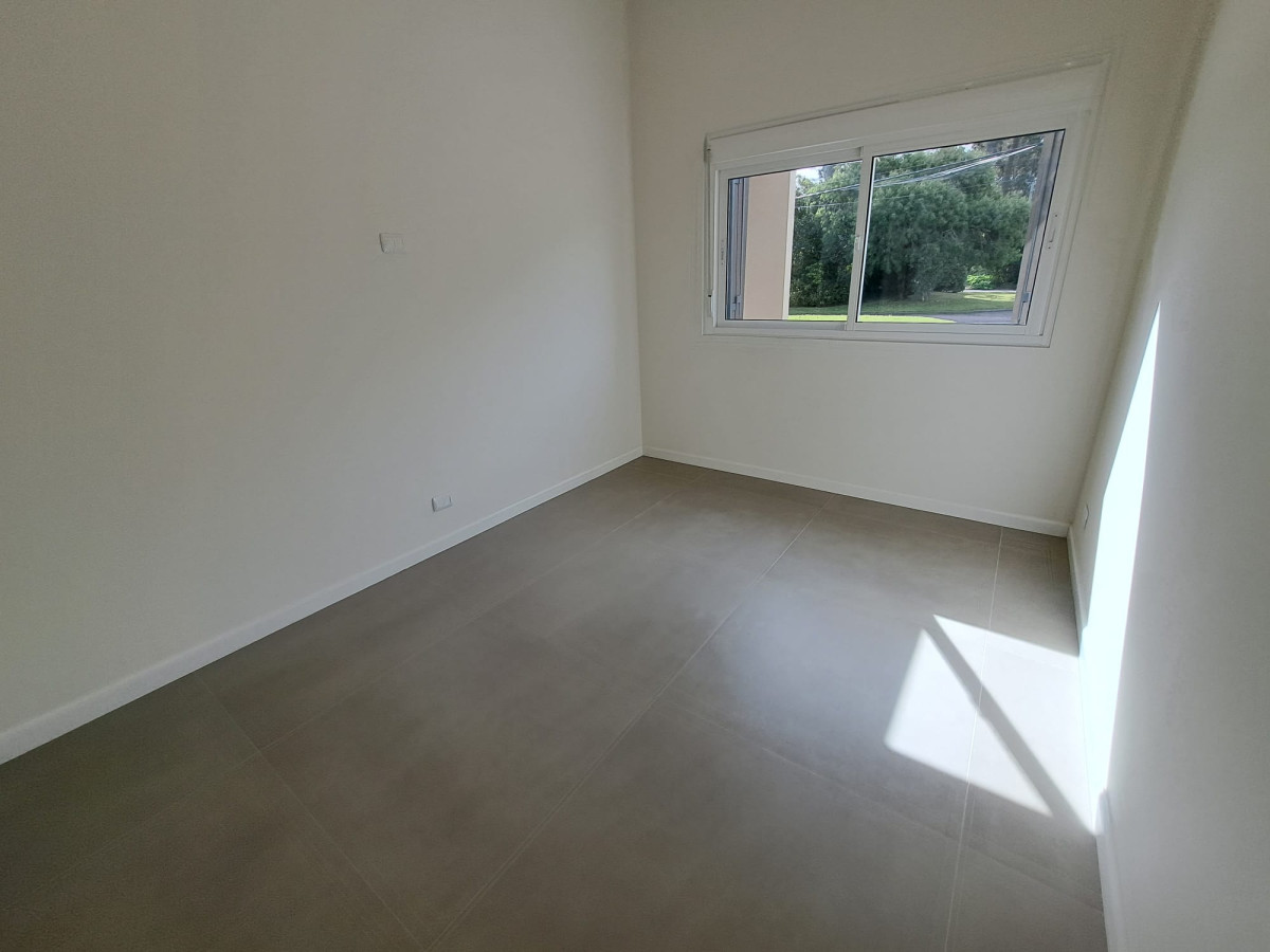 Casa ID.66431 - Casa Moderna en venta barrio Golf  Punta del Este