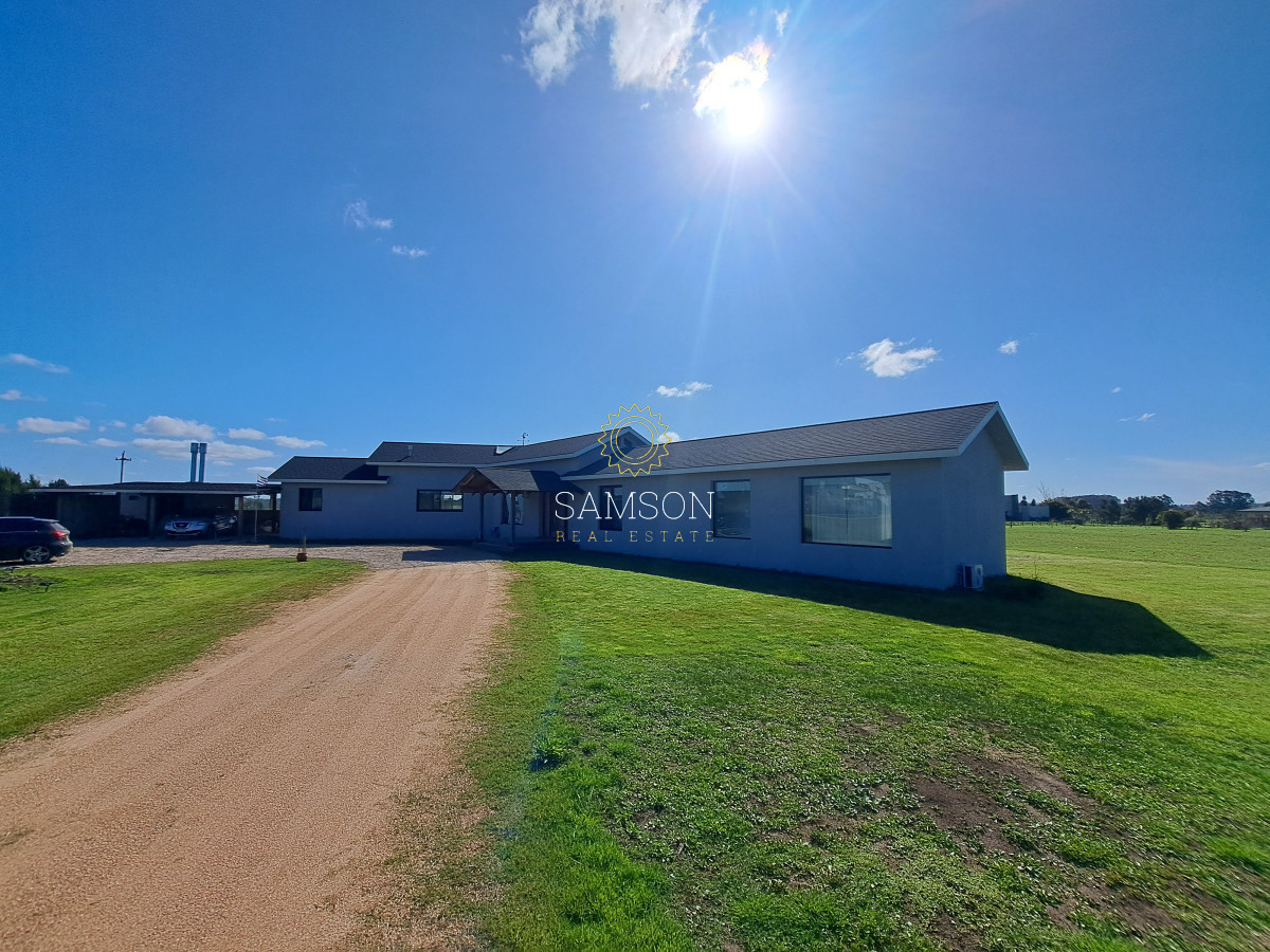 Casa ID.66994 - Casa en alquiler temporal 4 dormitorios en suites Barrio privado El Quijote La barra Punta del Este
