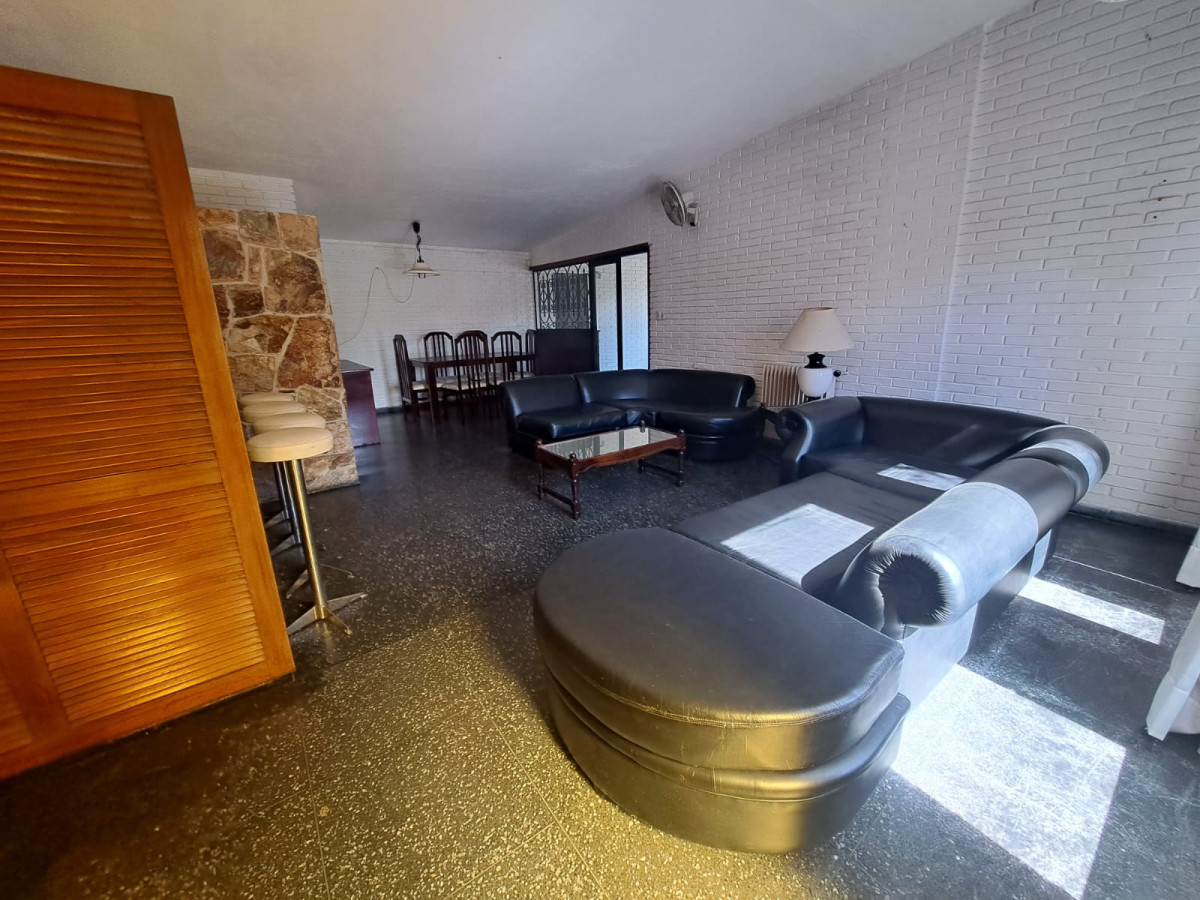 Casa ID.66373 - CASA CON PISCINA EN OPORTUNIDAD EN VENTA CANTEGRIL PUNTA DEL ESTE