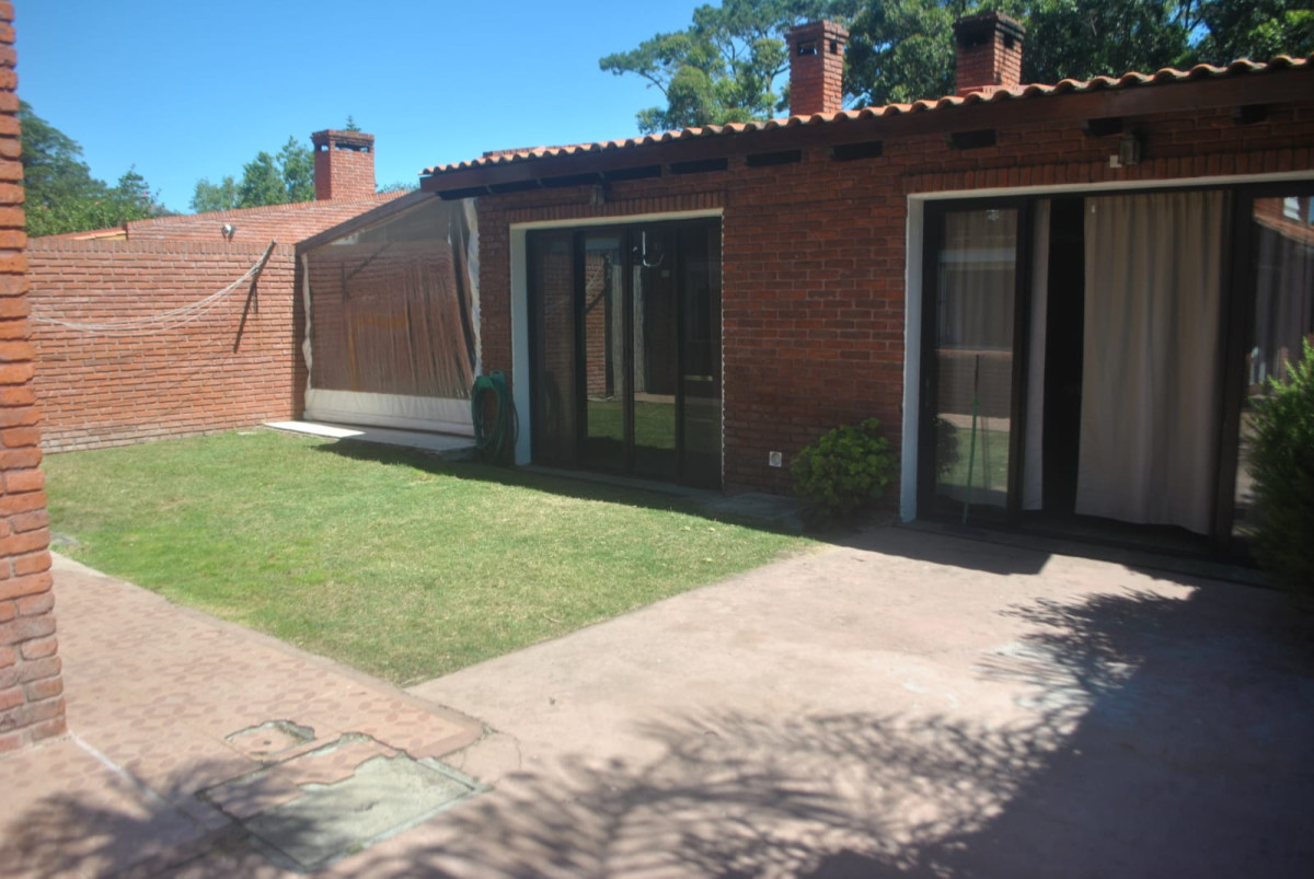 Casa ID.64607 - ALQUILER TEMPORAL CASA DE 4 DORMITORIOS EN PINARES, PUNTA DEL ESTE