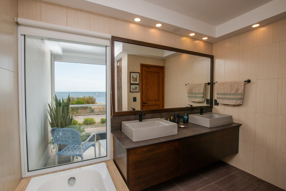 Casa ID.66048 - Casa en Venta frente al mar