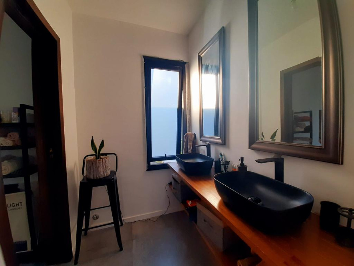Casa ID.65960 - Venta casa 3 dormitorios en Beverly Hills con piscina climatizada. 