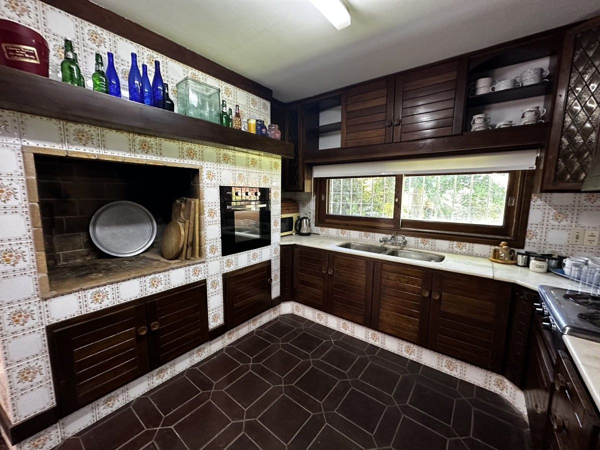 Casa ID.60093 - CASA EN VENTA CON PISCINA 