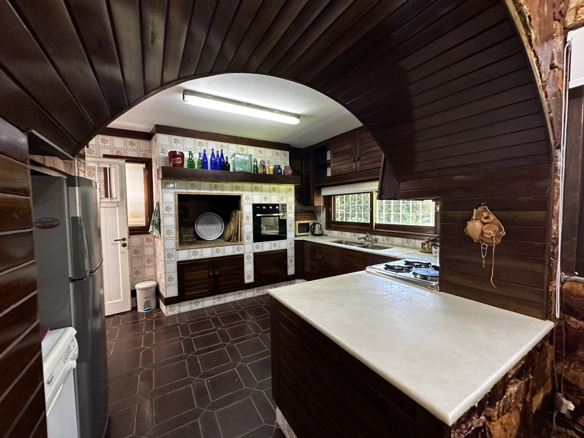Casa ID.60093 - CASA EN VENTA CON PISCINA 