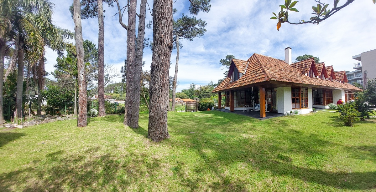 Casa ID.20 - Casa con piscina  en venta San rafael Punta del Este