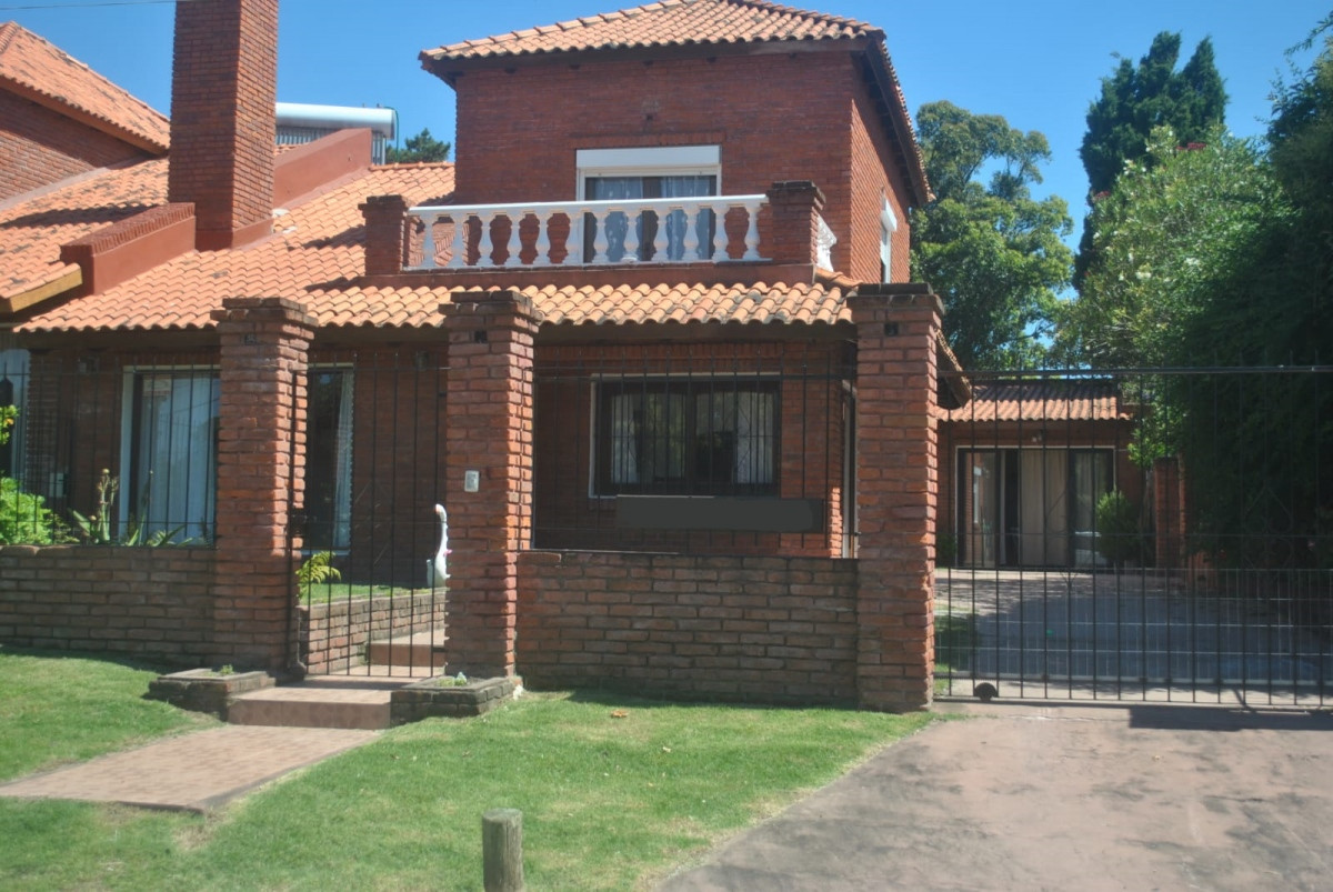 Casa ID.64607 - ALQUILER TEMPORAL CASA DE 4 DORMITORIOS EN PINARES, PUNTA DEL ESTE