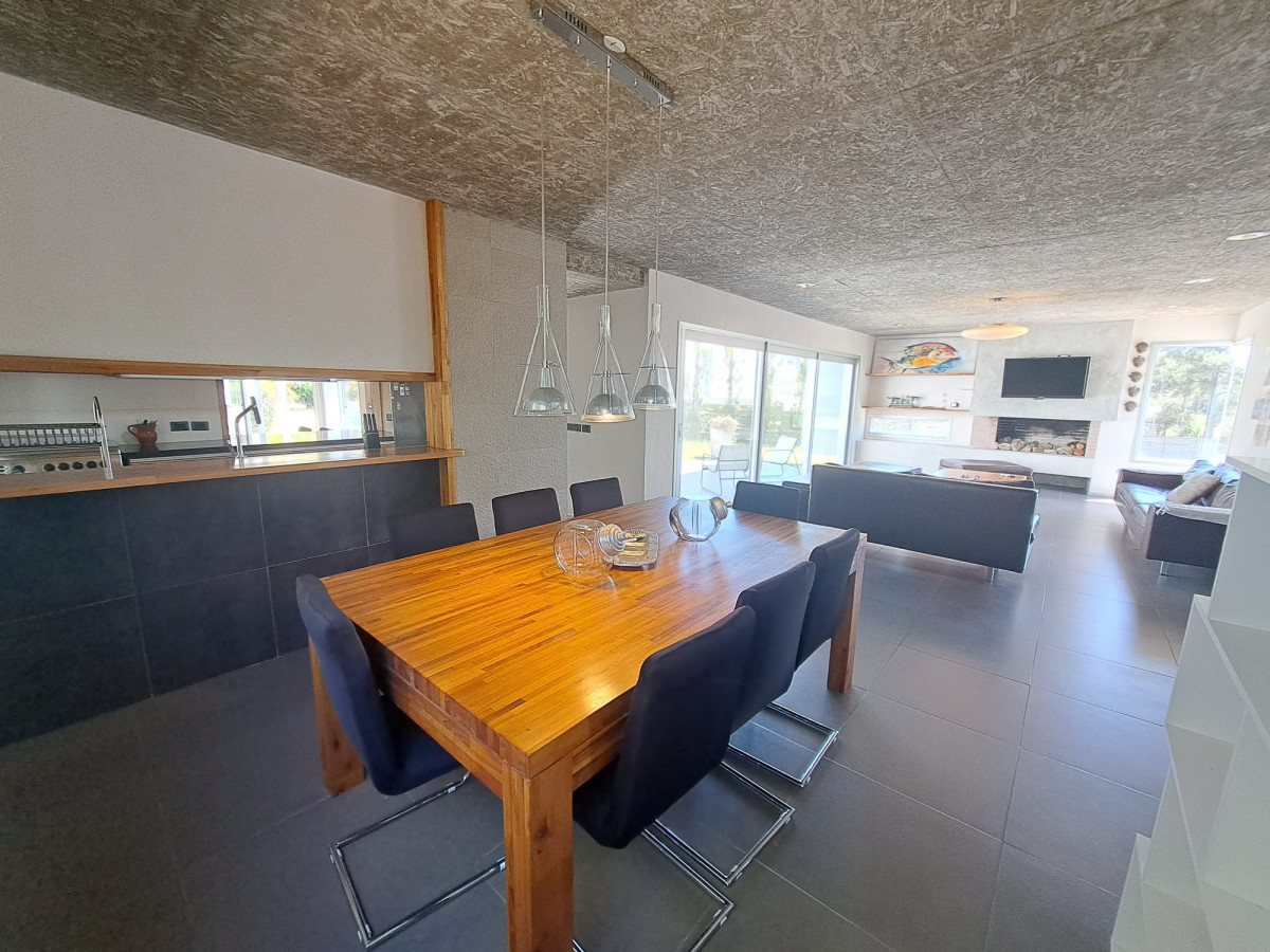 Casa ID.66482 - MODERNA CASA DE 4 DORMITORIOS EN BARRIO PRIVADO LA RESIDENCE, PUNTA DEL ESTE