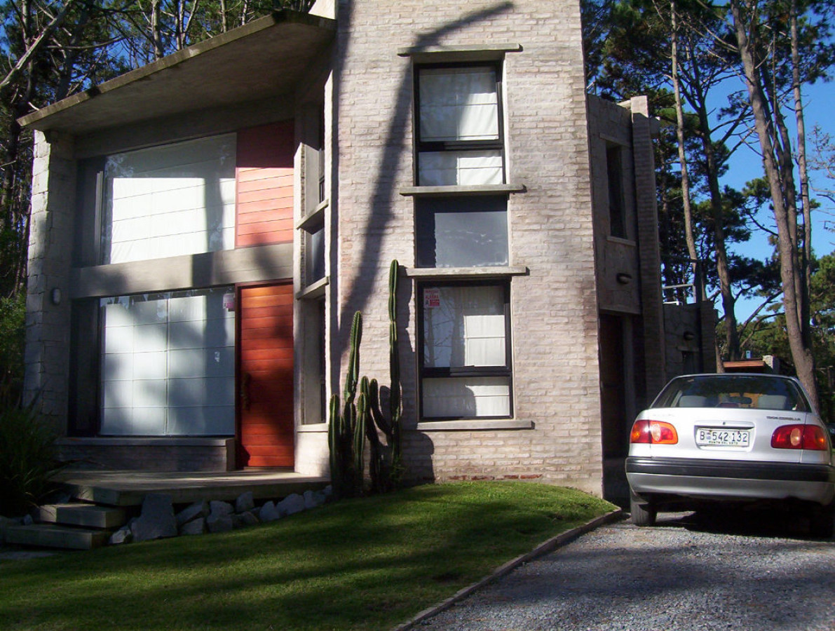 Casa ID.61335 - Casa en Venta  4 dormitorios en Montolla, La Barra