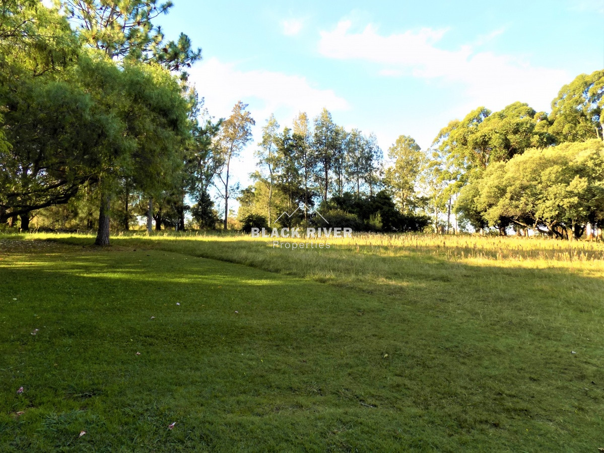 Chacra ID.27 - Venta Chacra 5 dormitorios Punta ballena, Maldonado