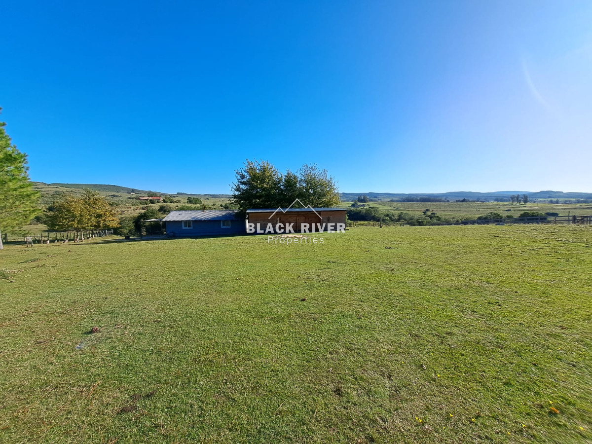 Chacra ID.66303 - Venta de Chacra en Pueblo Edén 3 dormitorios 2 baños. 
