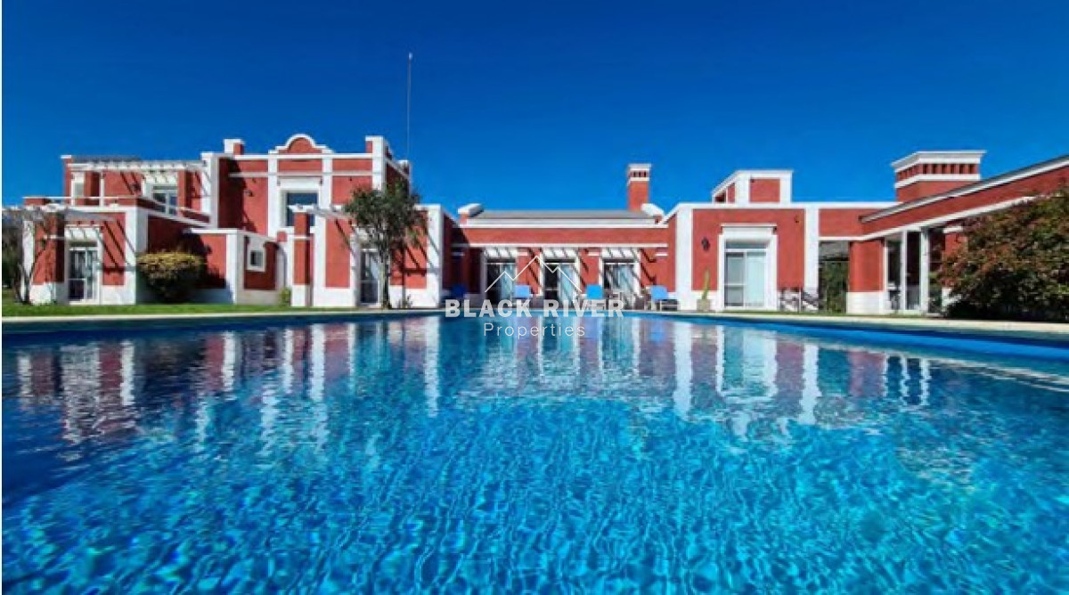 Chacra ID.63945 - Venta chacra marítimo con costa 4 dormitorios Punta Ballena Maldonado